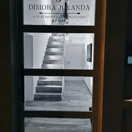 Dimora Jolanda Pensión 3*